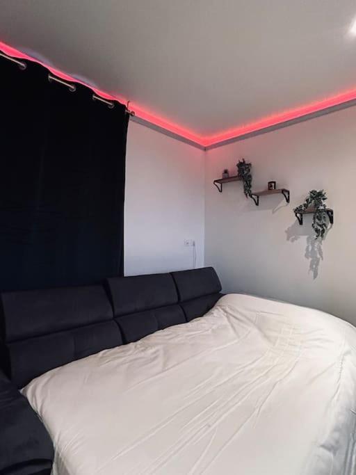 Charmant Studio A Rouen Luaran gambar